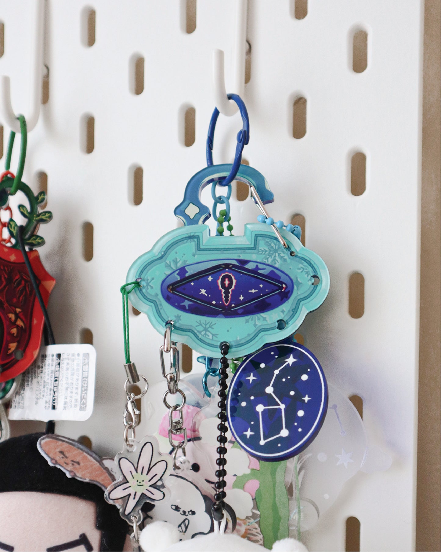 Locksmith Charms Holder