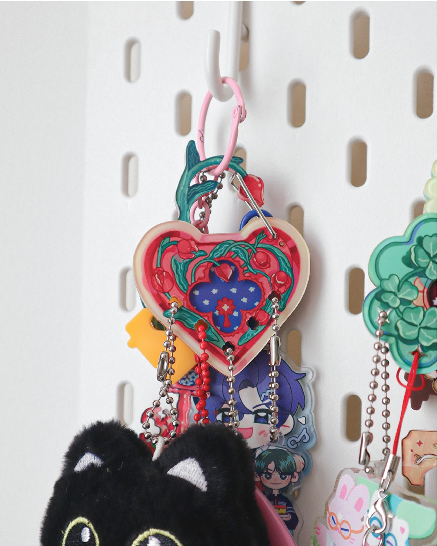 Locksmith Charms Holder